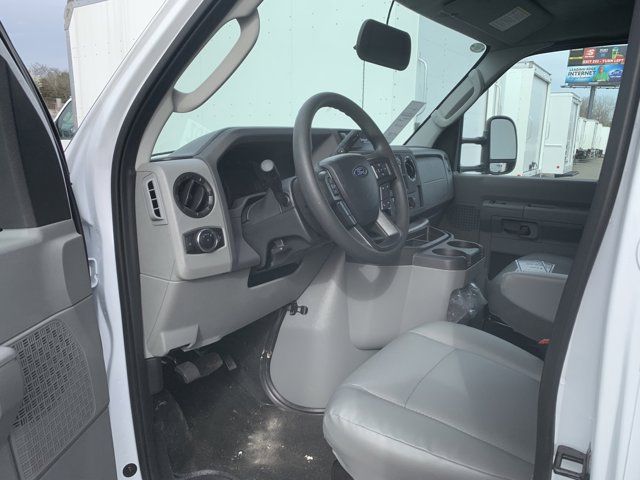 2024 Ford E-Series Base