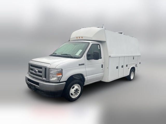 2024 Ford E-Series Base
