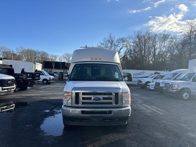 2024 Ford E-Series Base