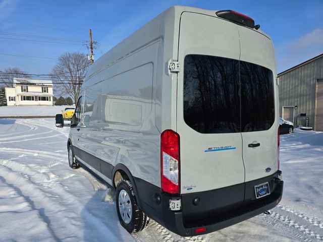 2024 Ford E-Transit Base