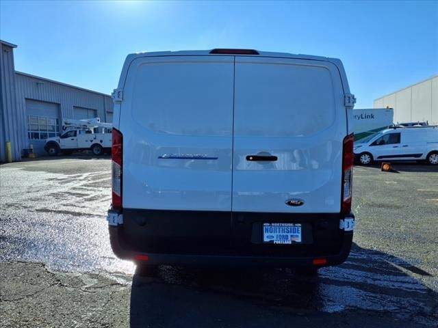 2024 Ford E-Transit Base