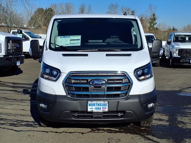 2024 Ford E-Transit Base