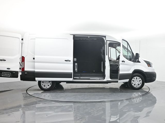 2024 Ford E-Transit Base