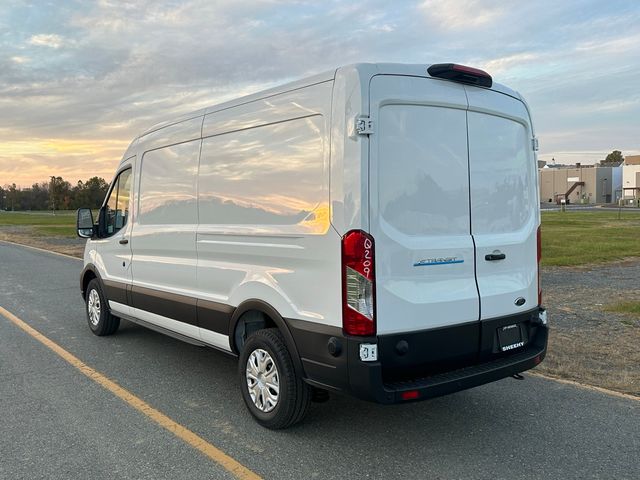 2024 Ford E-Transit Base