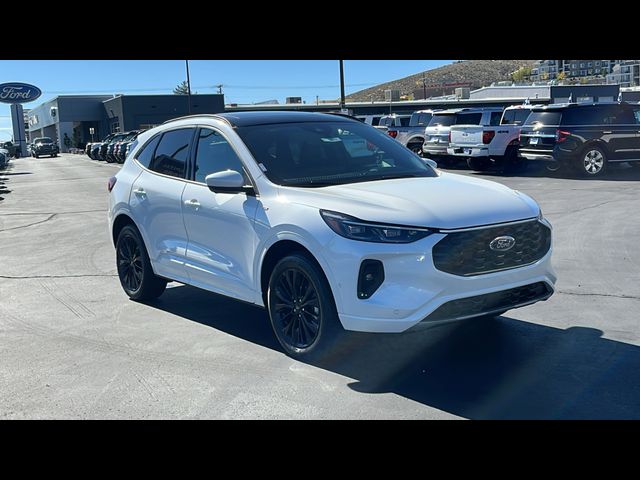 2024 Ford Escape ST-Line Elite