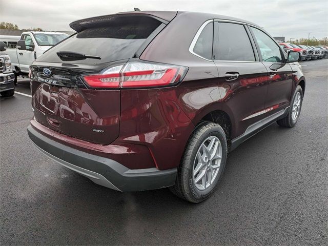 2024 Ford Edge 