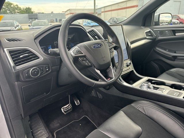 2024 Ford Edge ST