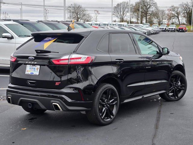 2024 Ford Edge ST