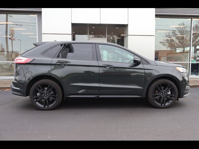 2024 Ford Edge ST