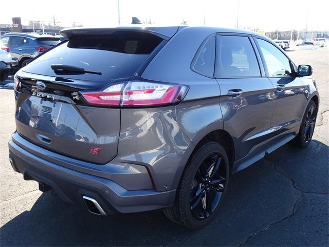 2024 Ford Edge ST