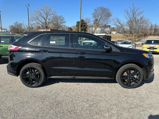 2024 Ford Edge ST