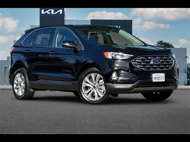 2024 Ford Edge Titanium