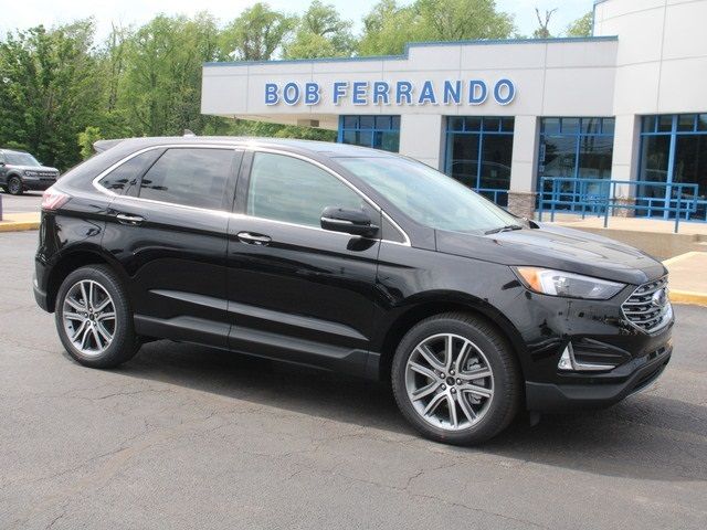 2024 Ford Edge Titanium