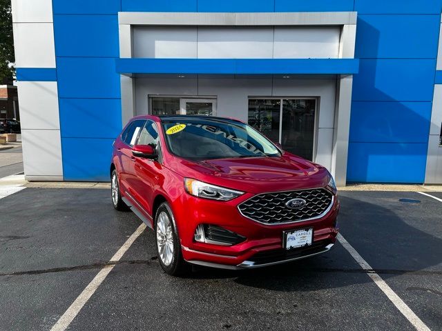 2024 Ford Edge Titanium