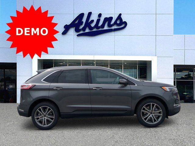 2024 Ford Edge Titanium