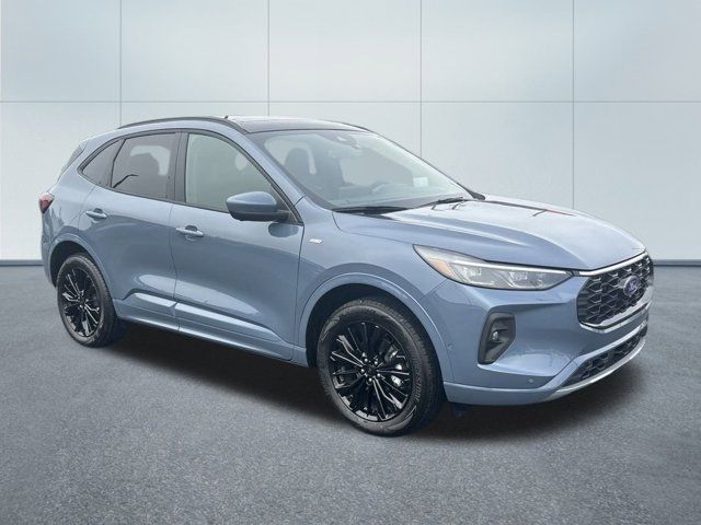 2024 Ford Escape ST-Line Elite