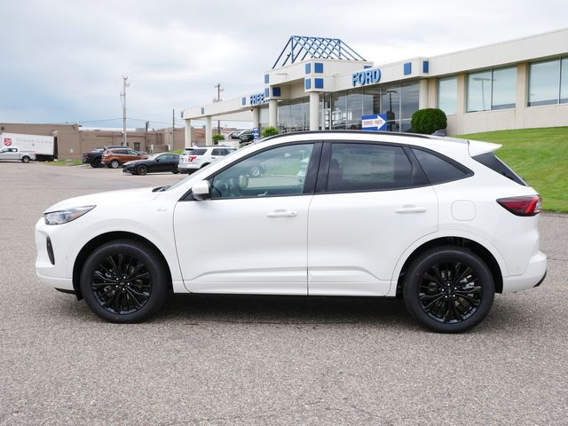 2024 Ford Escape ST-Line Elite