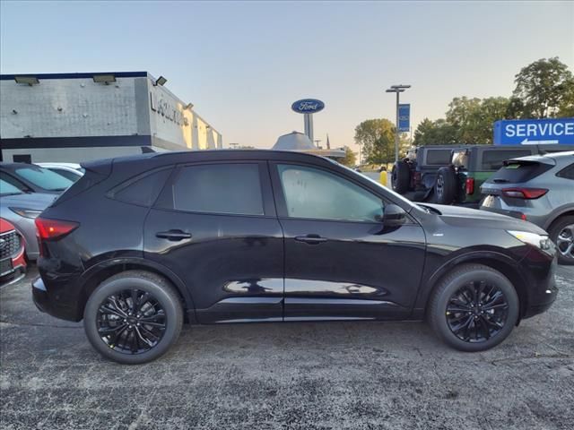 2024 Ford Escape ST-Line Elite