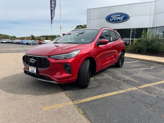 2024 Ford Escape ST-Line Elite