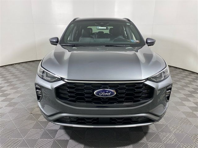 2024 Ford Escape ST-Line Elite