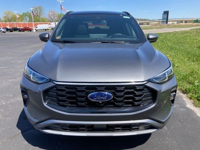 2024 Ford Escape ST-Line Elite