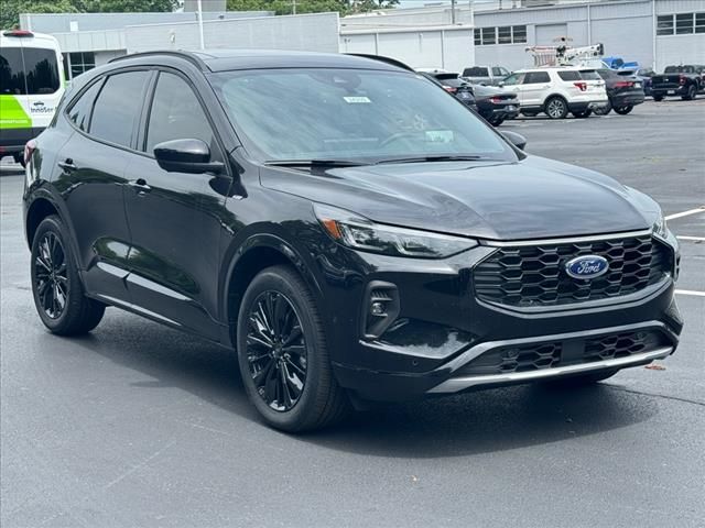 2024 Ford Escape ST-Line Elite