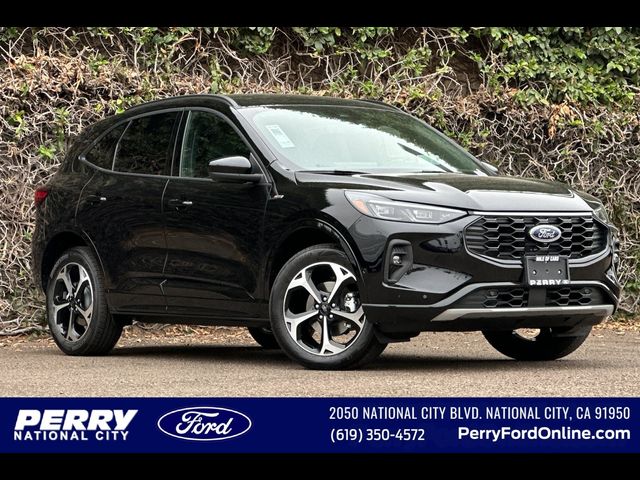 2024 Ford Escape ST-Line Elite