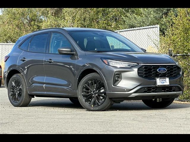 2024 Ford Escape ST-Line Elite