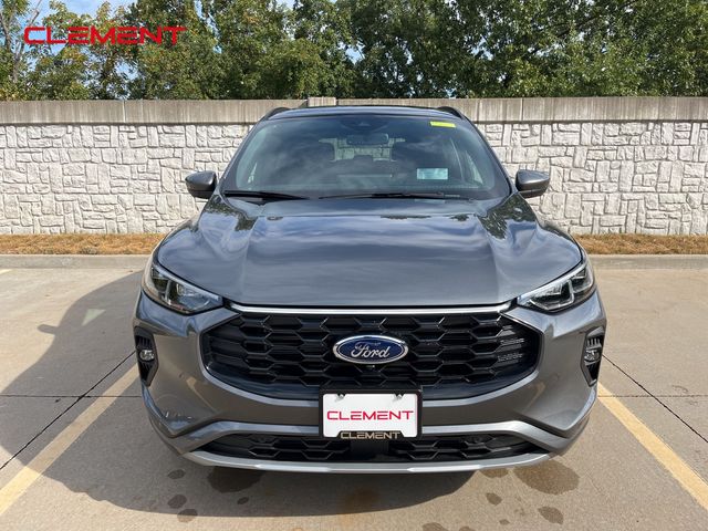 2024 Ford Escape ST-Line Elite