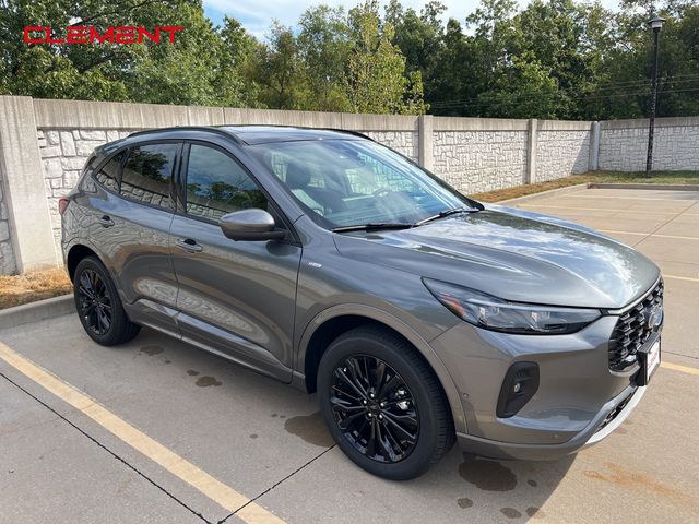 2024 Ford Escape ST-Line Elite