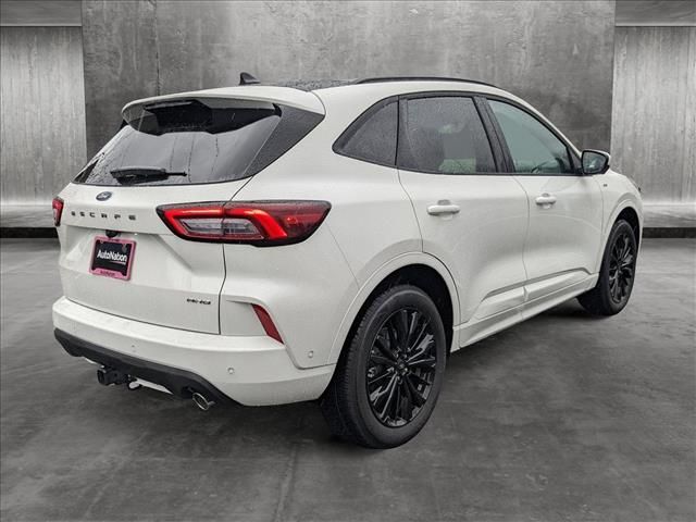 2024 Ford Escape ST-Line Elite