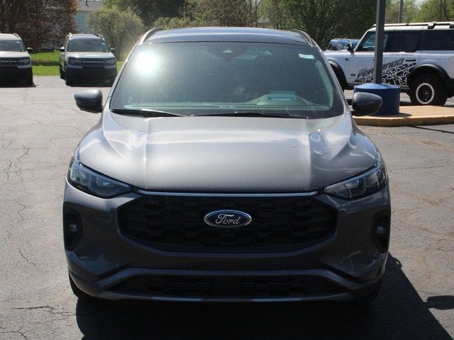 2024 Ford Escape ST-Line Elite