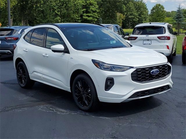 2024 Ford Escape ST-Line Elite