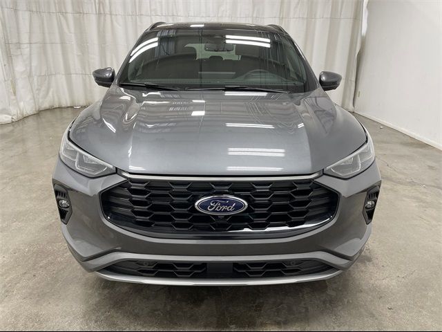 2024 Ford Escape ST-Line Elite