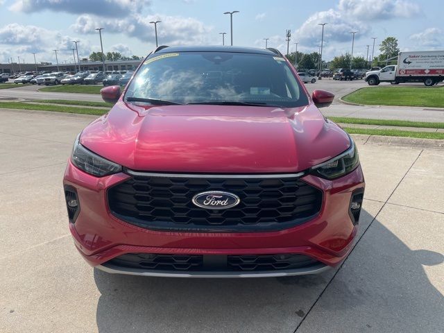 2024 Ford Escape ST-Line Elite