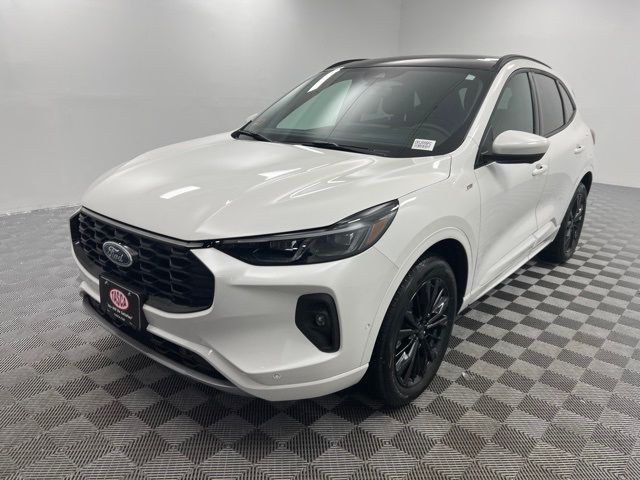2024 Ford Escape ST-Line Elite
