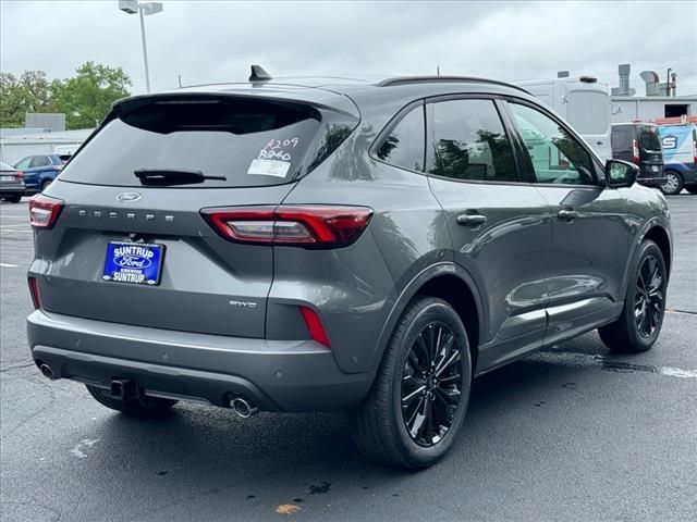 2024 Ford Escape ST-Line Elite