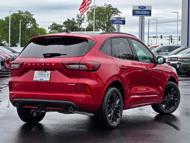 2024 Ford Escape ST-Line Elite