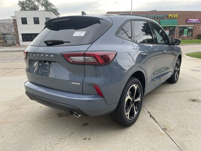 2024 Ford Escape ST-Line Elite