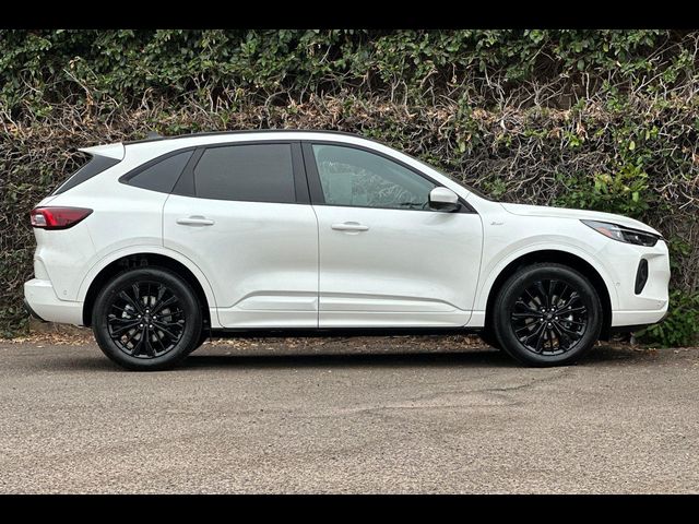 2024 Ford Escape ST-Line Elite