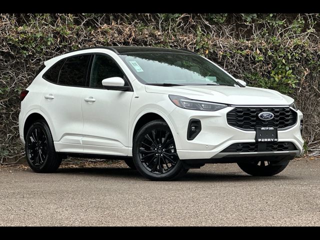 2024 Ford Escape ST-Line Elite
