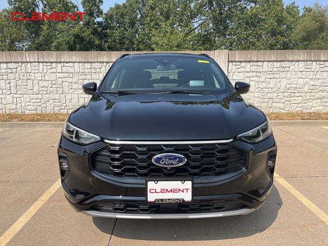 2024 Ford Escape ST-Line Elite