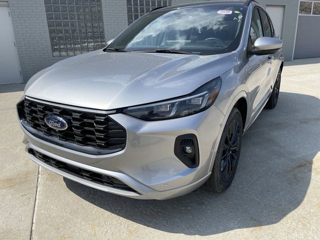 2024 Ford Escape ST-Line Elite