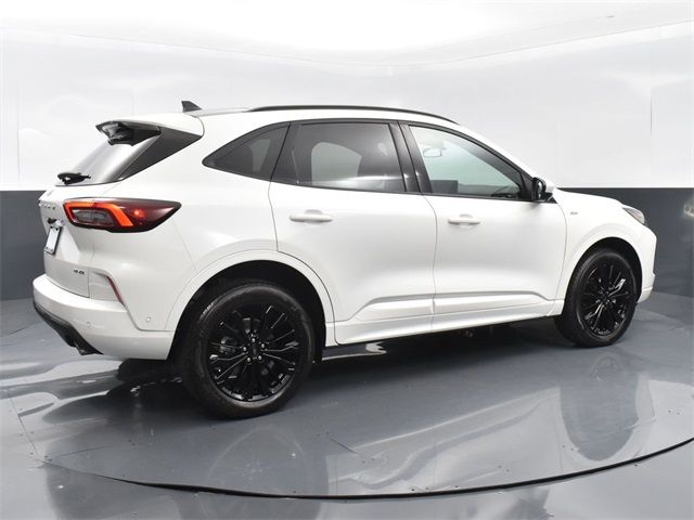 2024 Ford Escape ST-Line Elite