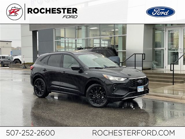 2024 Ford Escape ST-Line Elite