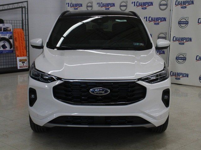 2024 Ford Escape ST-Line Elite