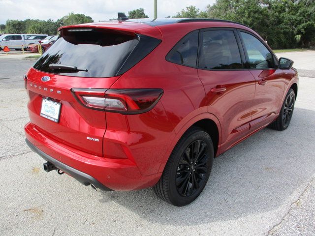 2024 Ford Escape ST-Line Elite