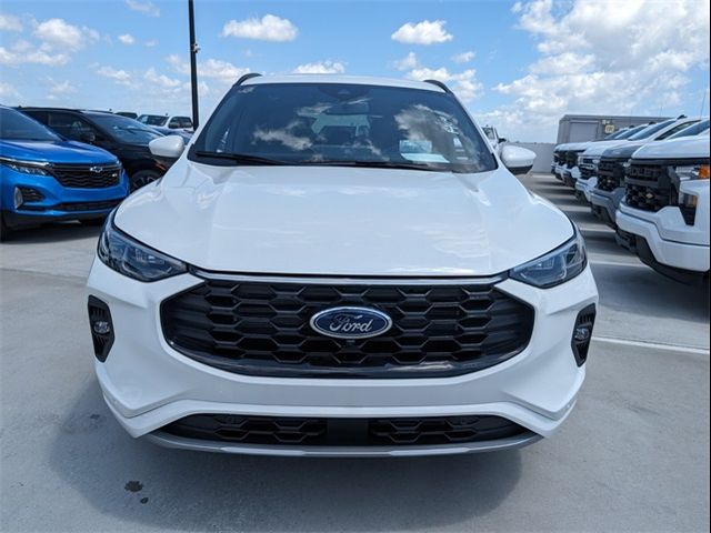 2024 Ford Escape ST-Line Elite