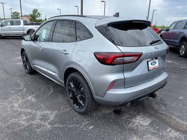 2024 Ford Escape ST-Line Elite