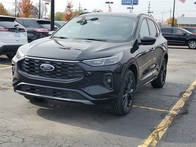 2024 Ford Escape ST-Line Elite